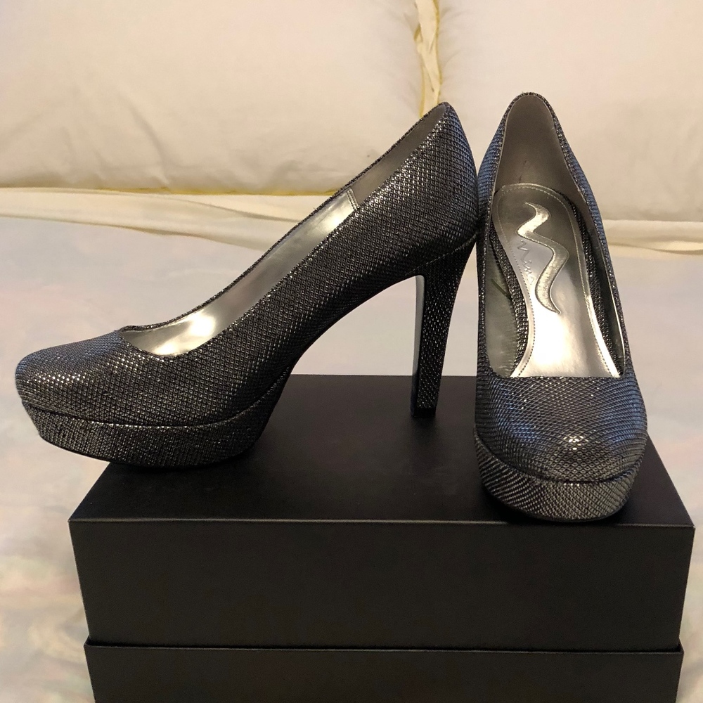 Nina metallic heels